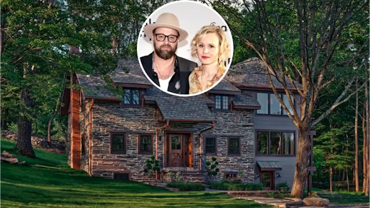 Showbiz Couple Joshua Leonard and Alison Pill List Their Revamped New York Home for $4.2 Million