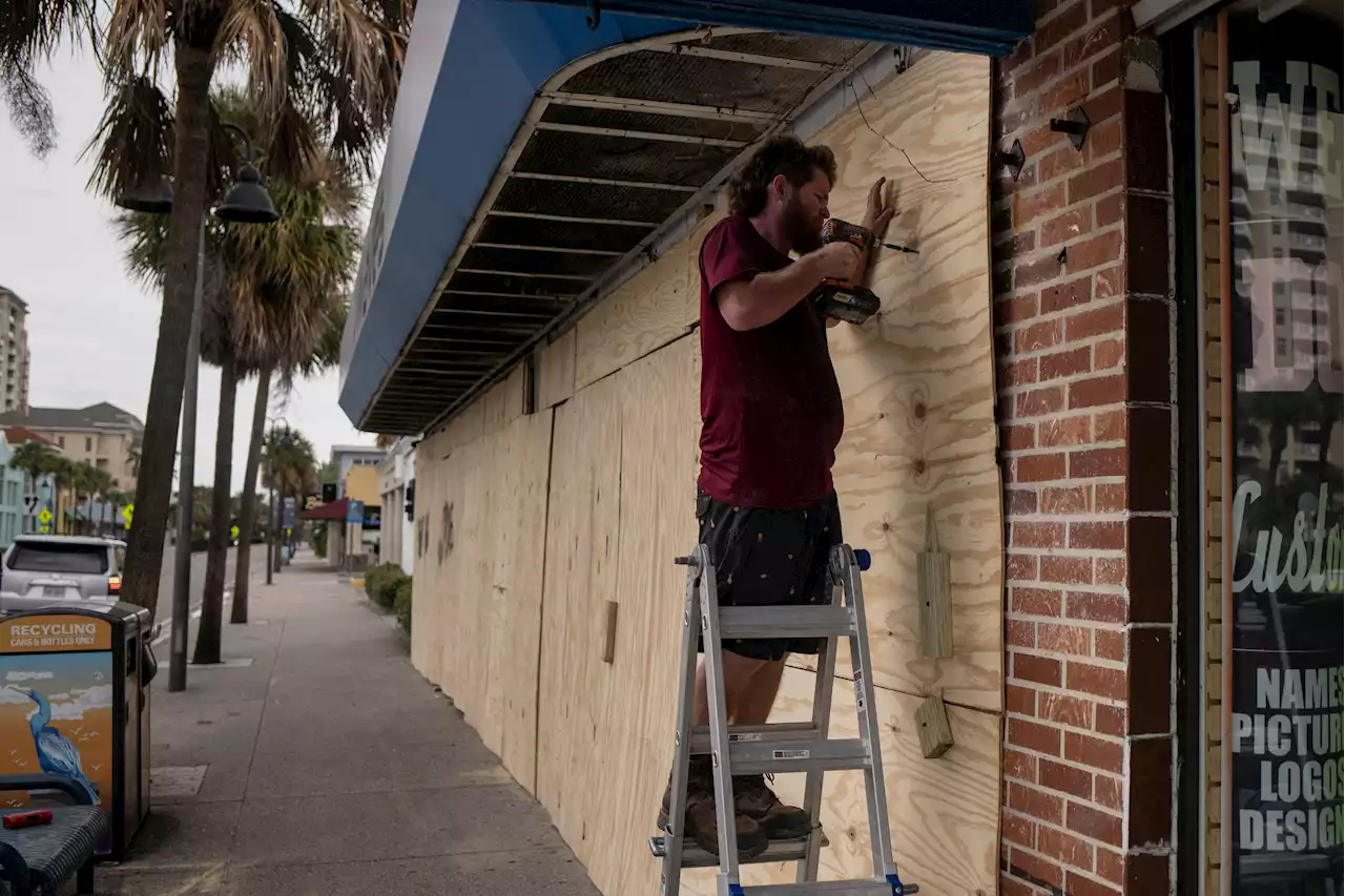 Factbox-Over 140,000 homes without power in Florida due to Hurricane Idalia