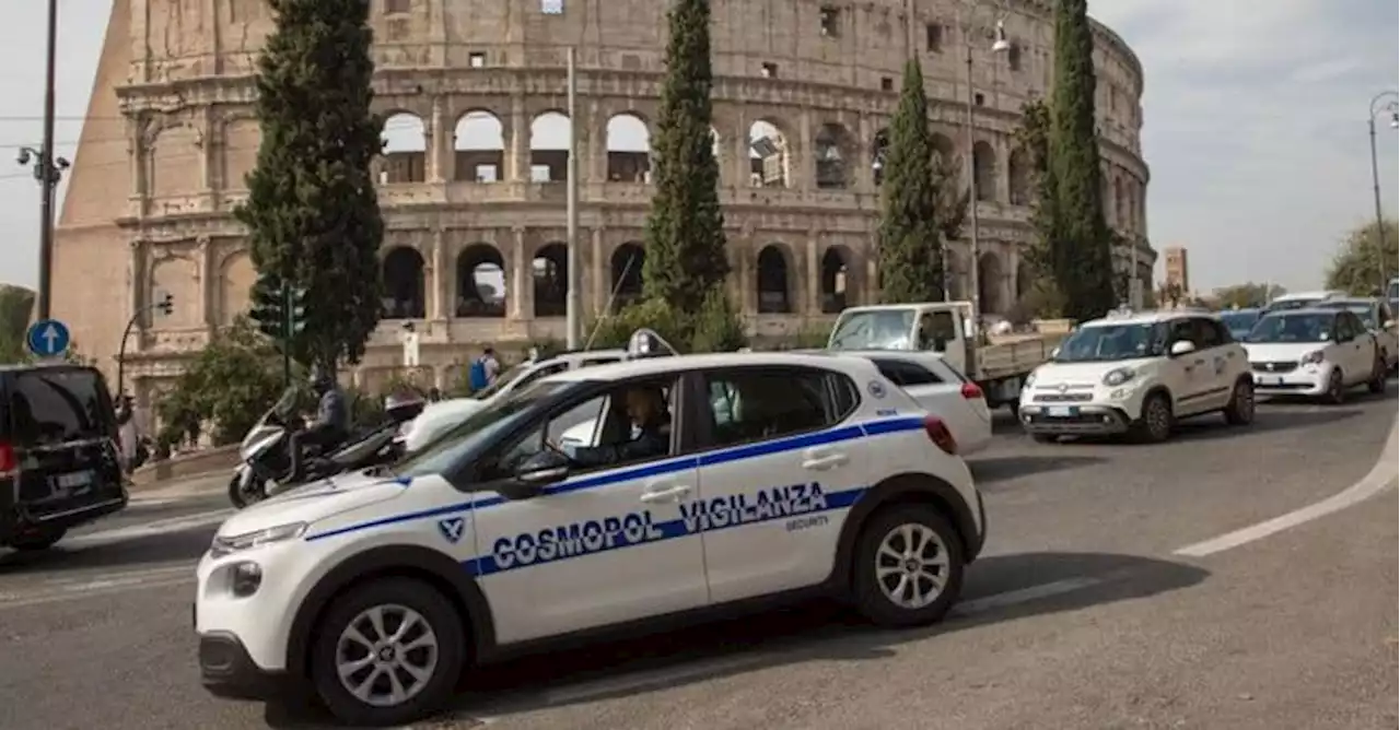 Vigilanza, la procura di Milano commissaria Cosmopol per stipendi sotto la soglia di povertà