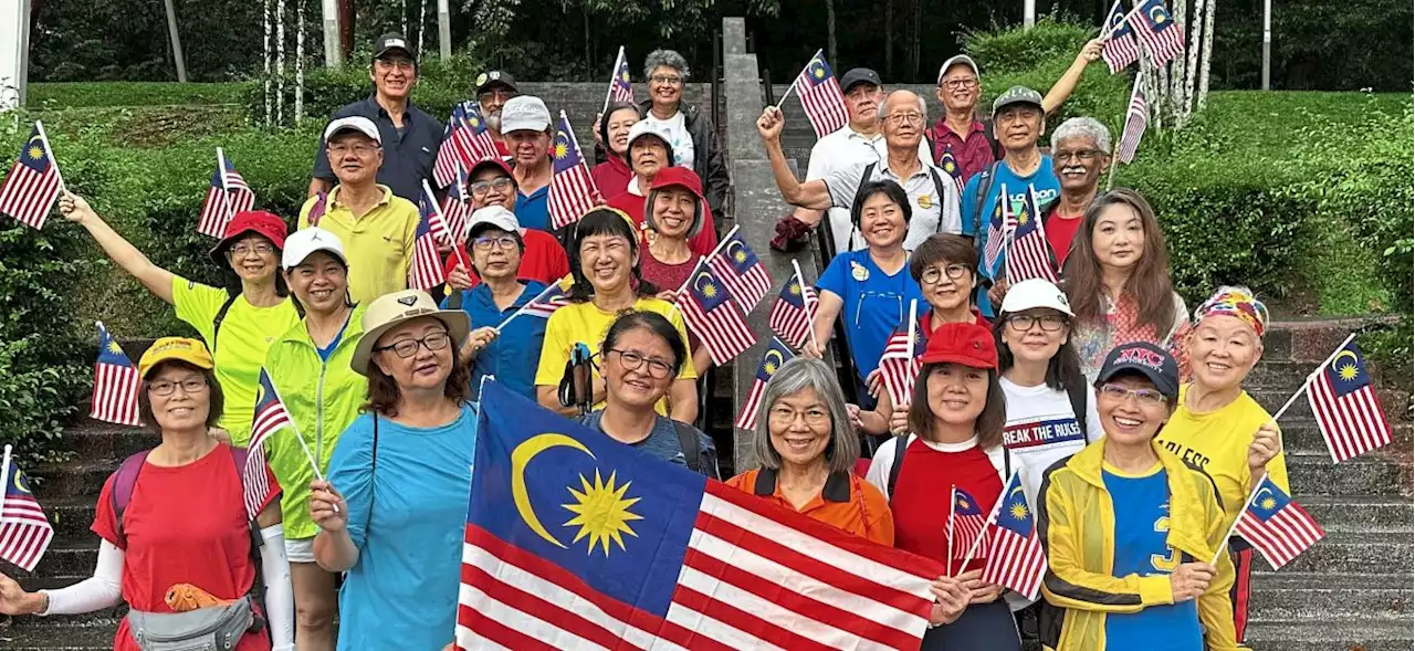 Heart and Soul: Seniors show unity and pride in the nation