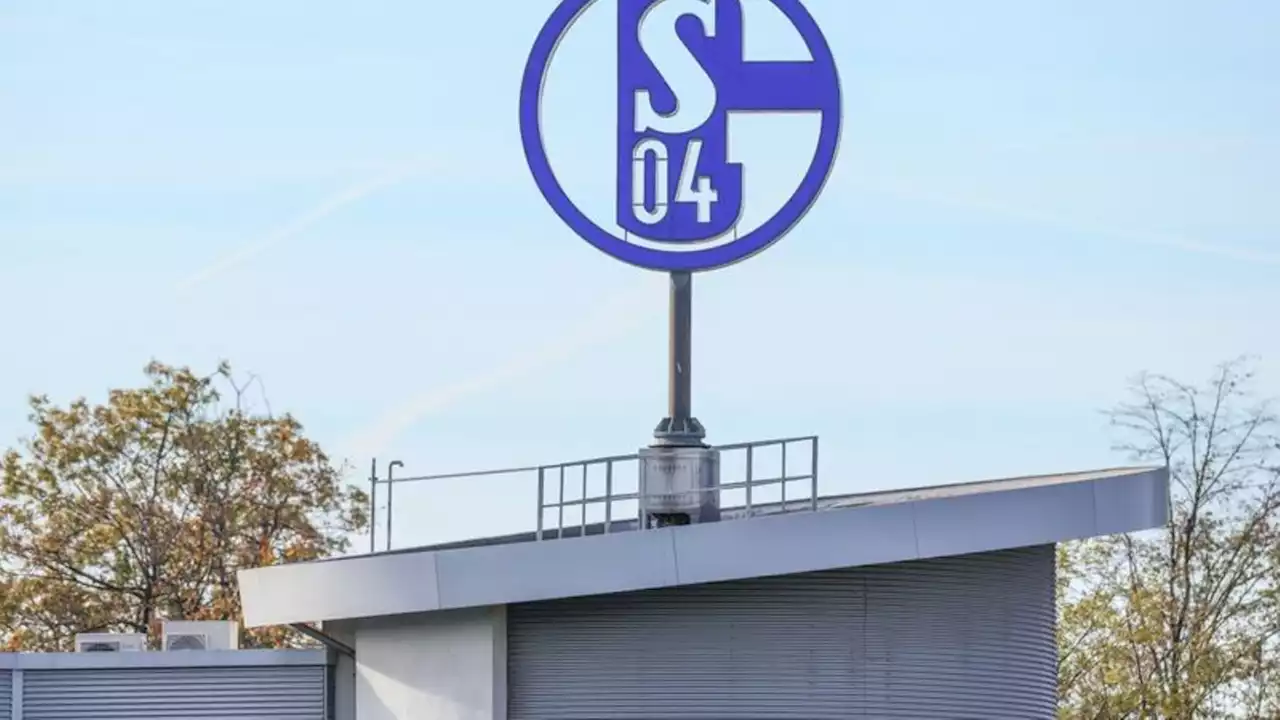 FC Schalke holt englischen Abwehrspieler Murkin