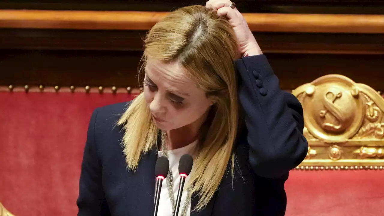 Le minacce di morte a Giorgia Meloni dopo lo stop al reddito di cittadinanza