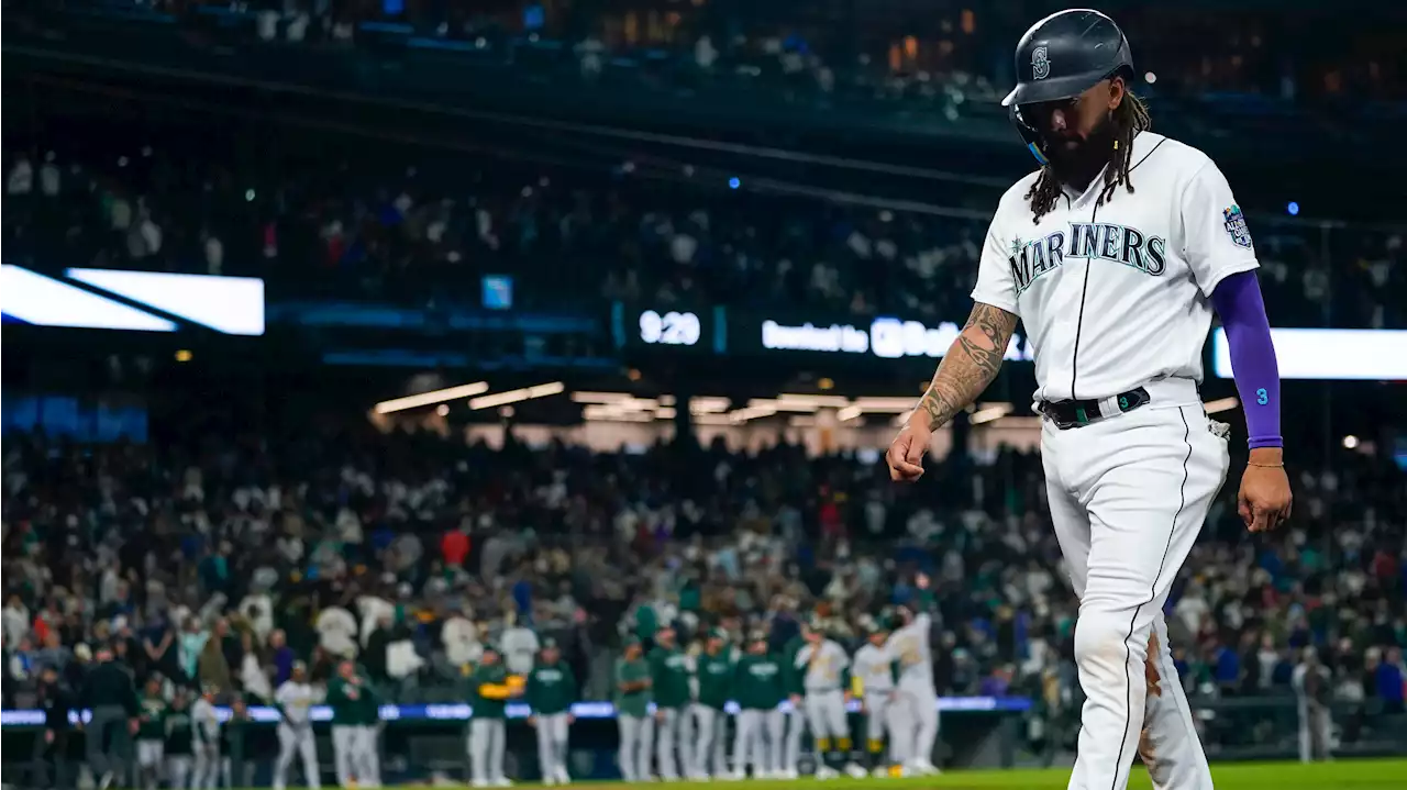 Seattle Mariners drop into tie for AL West lead with loss to Oakland Athletics