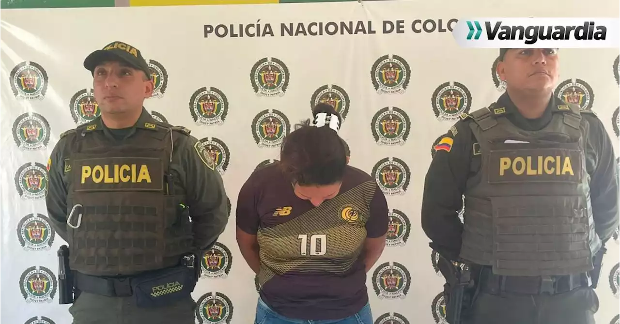 En video: Mujer que agarró a golpes a su hija fue enviada a la cárcel