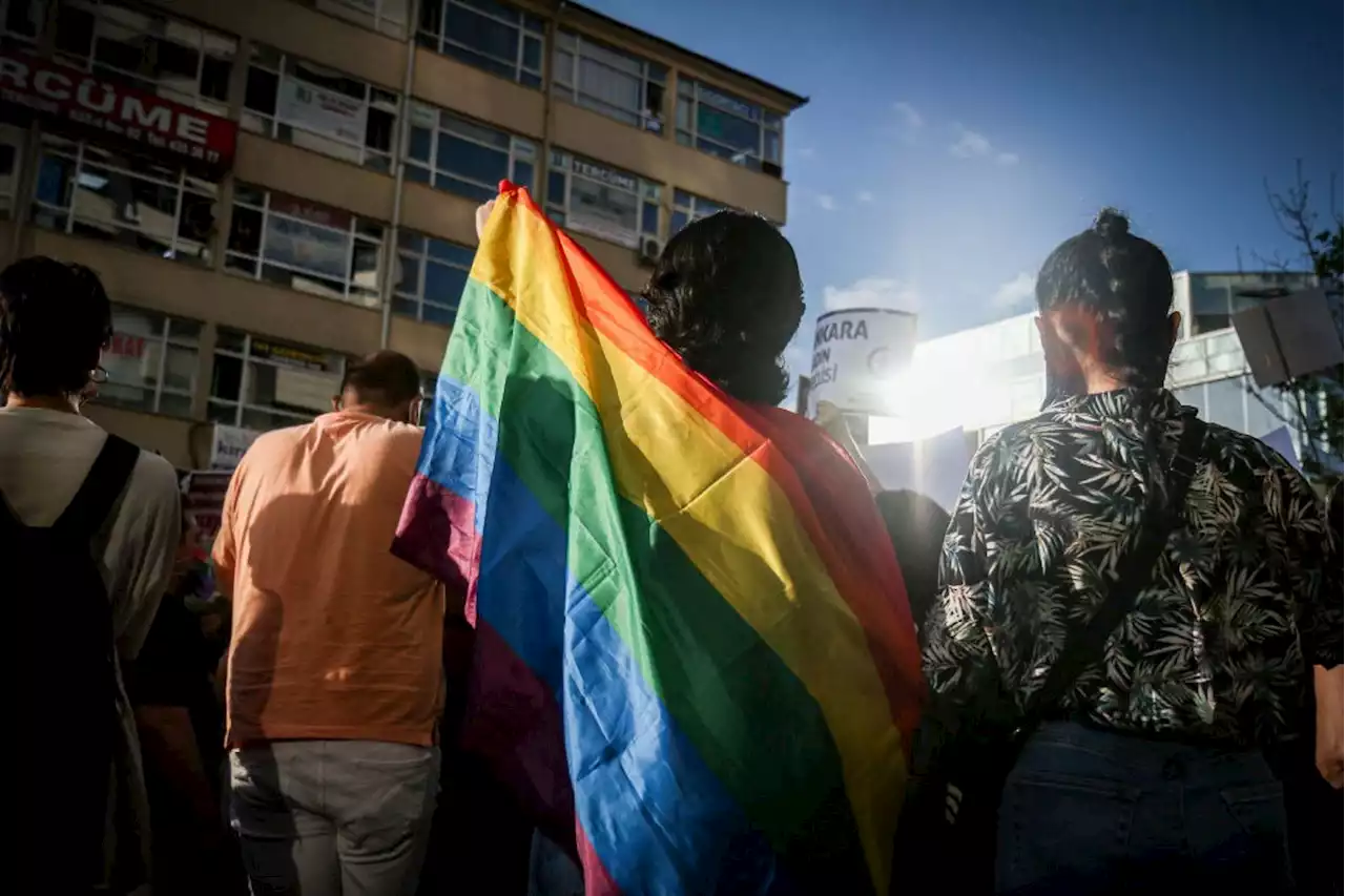 Advierten sobre riesgos de la comunidad LGTBI en Córdoba: un joven fue asesinado