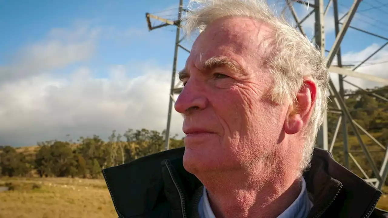 Landholders 'horrified' as HumeLink energy transmission inquiry sinks calls to bury cables