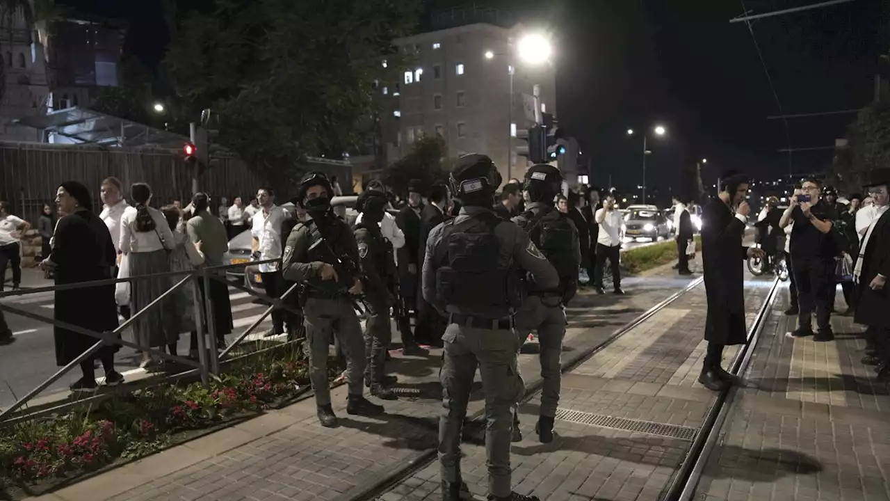 Palestinian driver rams truck into pedestrians at West Bank checkpoint, wounding 3