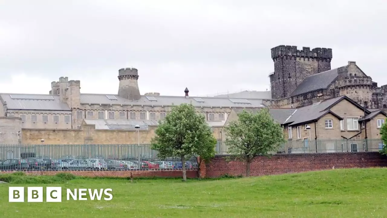 Leeds Prison failing to reduce suicide rate