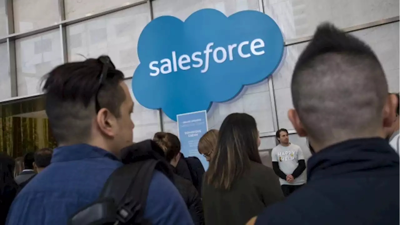 Salesforce Projects Revenue Topping Estimates, Easing Fears