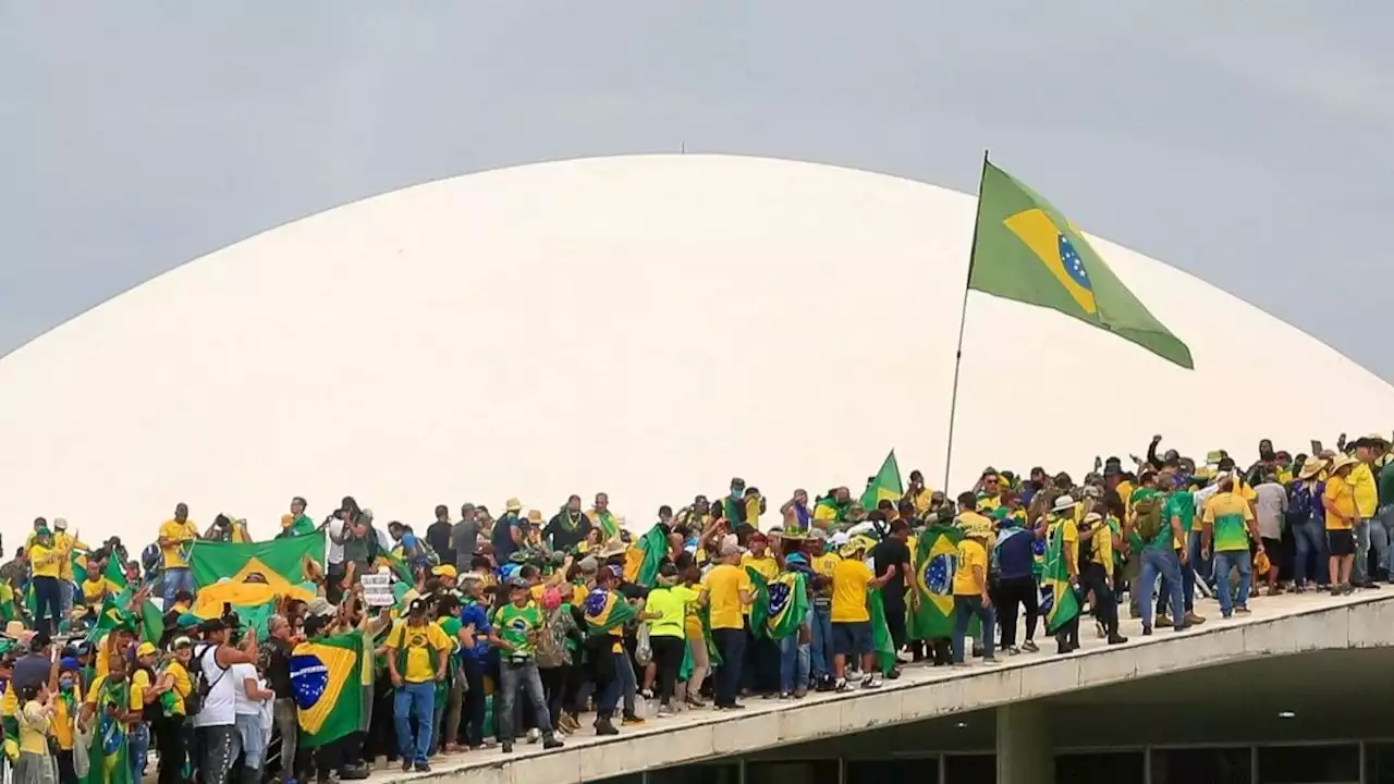 Imagens de câmeras internas do 8 de Janeiro foram apagadas por empresa, diz Dino – Política