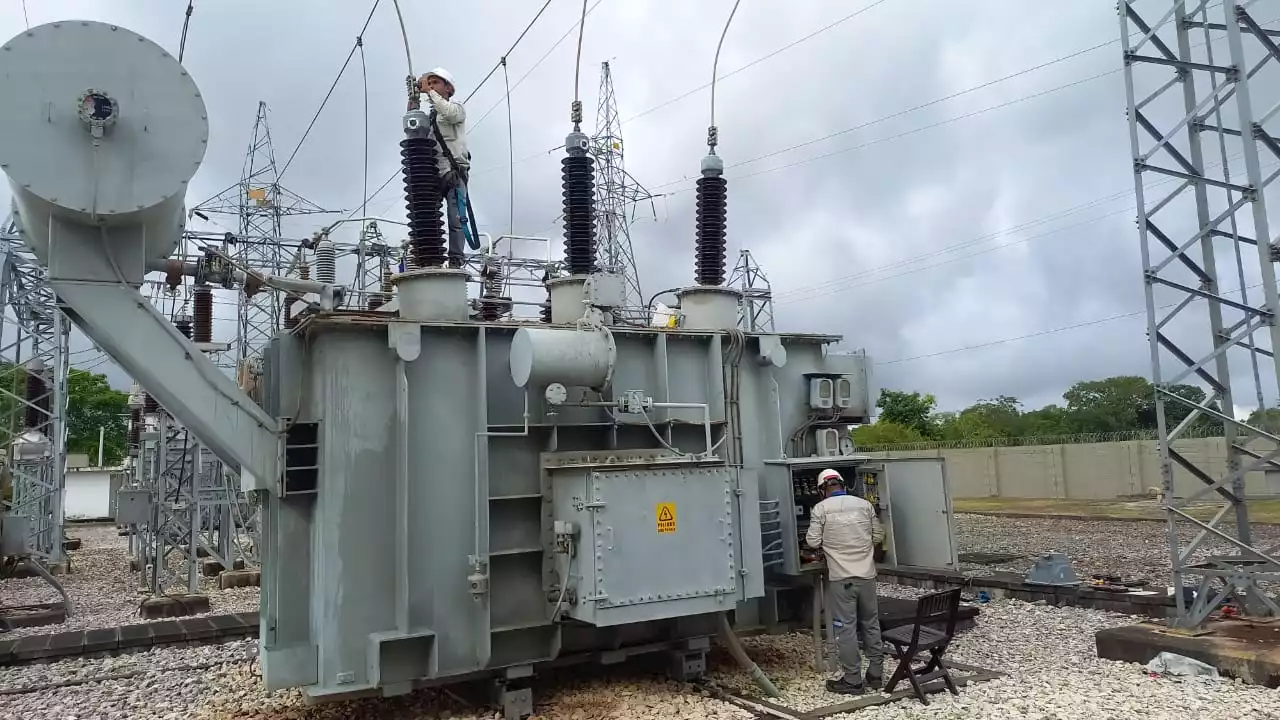 Gobierno Duque desmiente a Petro sobre deuda de operadores de energía