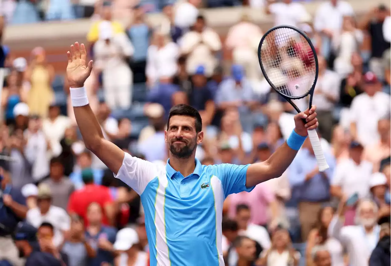 Djokovic and Swiatek roll, Tsitsipas falls in hot, sticky U.S. Open second round