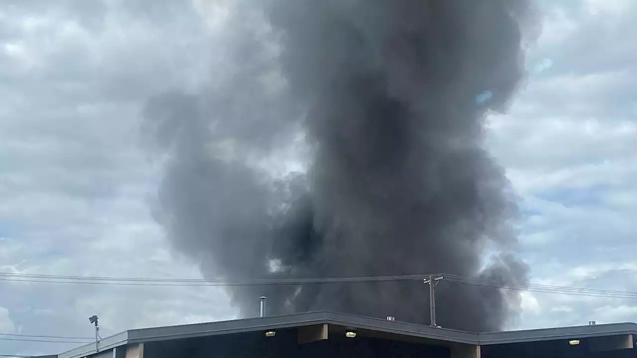 Fire collapses roof at Tacoma car repair business