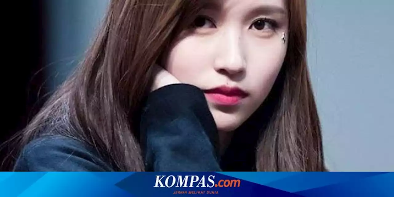 Tips Jaga Kulit Tetap Lembap ala Mina TWICE