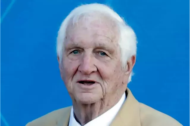 Jerry Jones, Cowboys legends react to death of Gil Brandt: 'A visionary and  innovator'