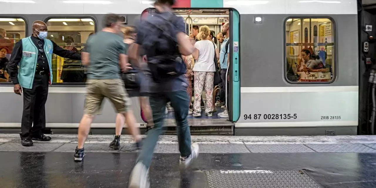 Les transports en commun, la double peine des travailleurs en été