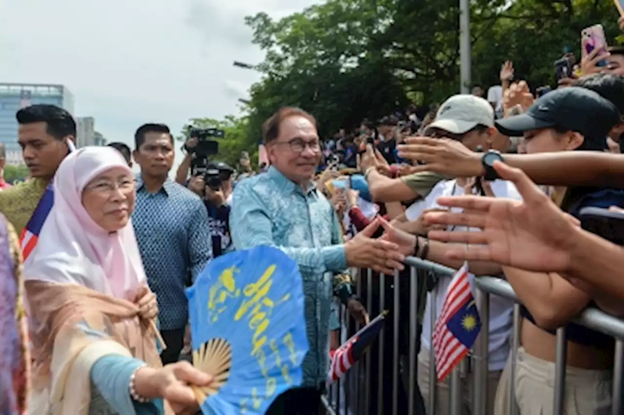 PM Anwar expresses appreciation to those involved in 2023 National Day celebration