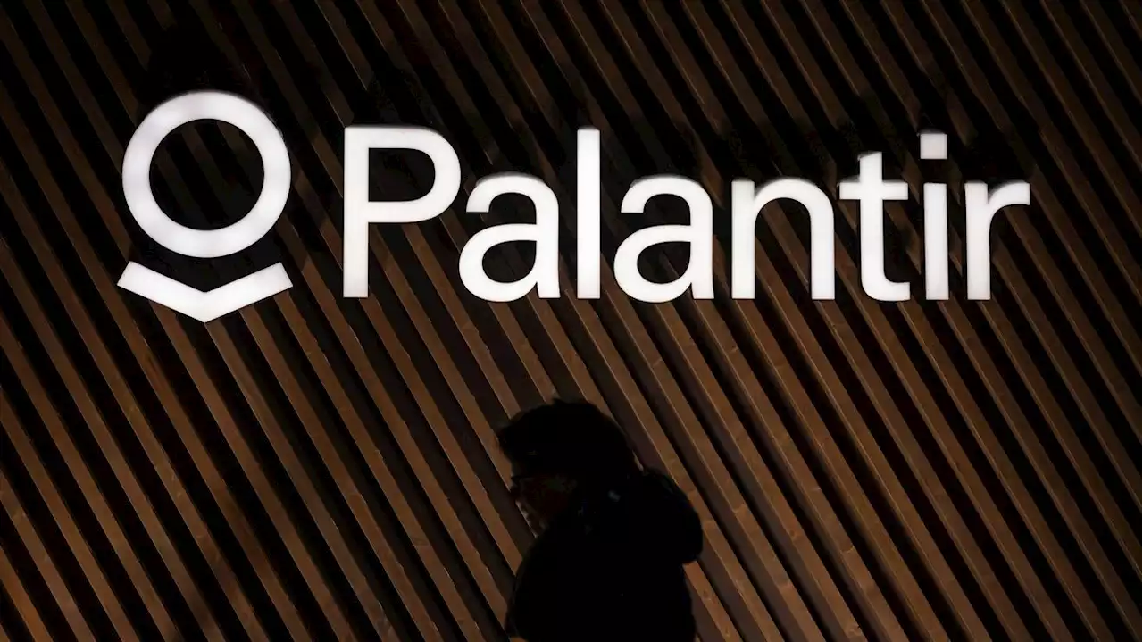 Palantir's stock sinks after downgrade, with half of Wall Street analysts now bearish