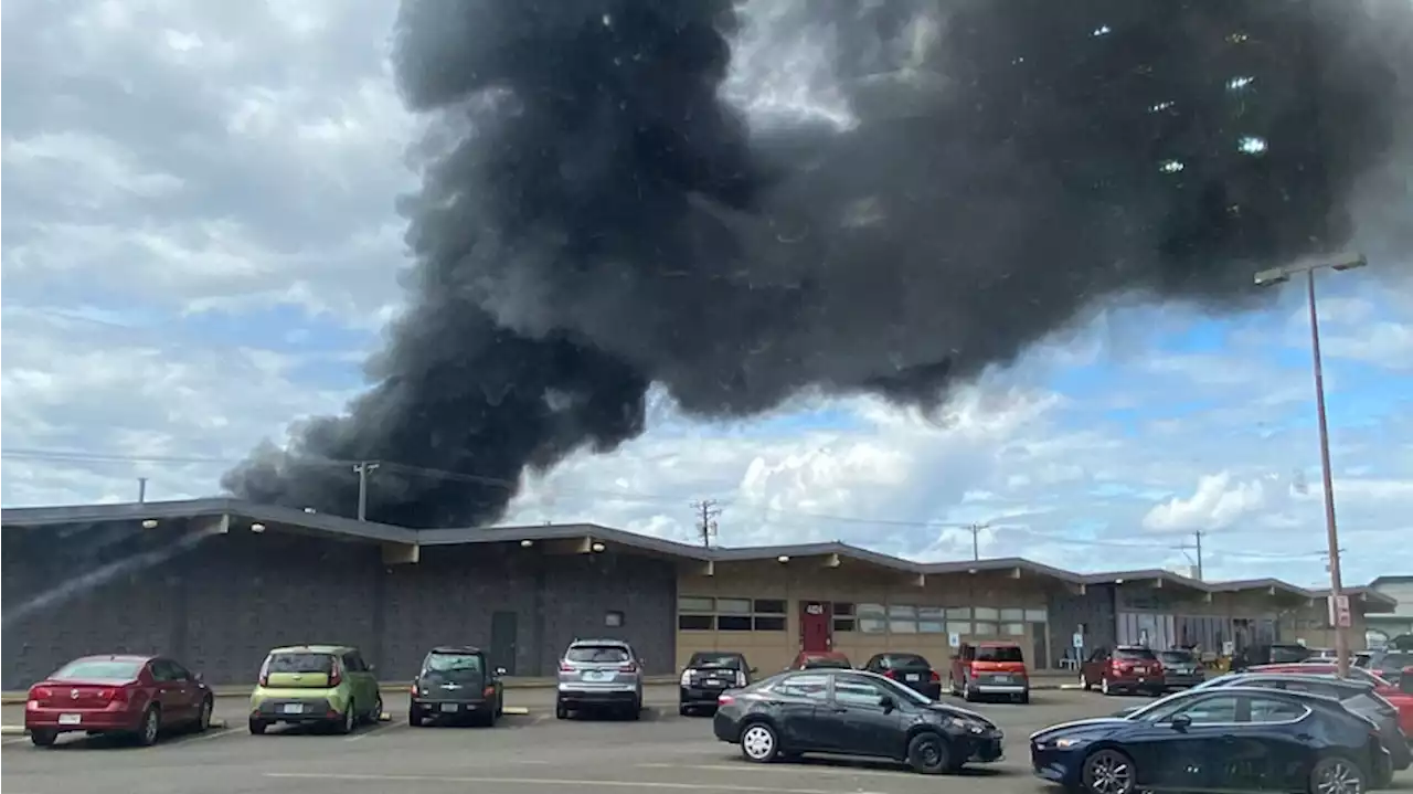 Tacoma auto repair shop catches fire; part of building could collapse