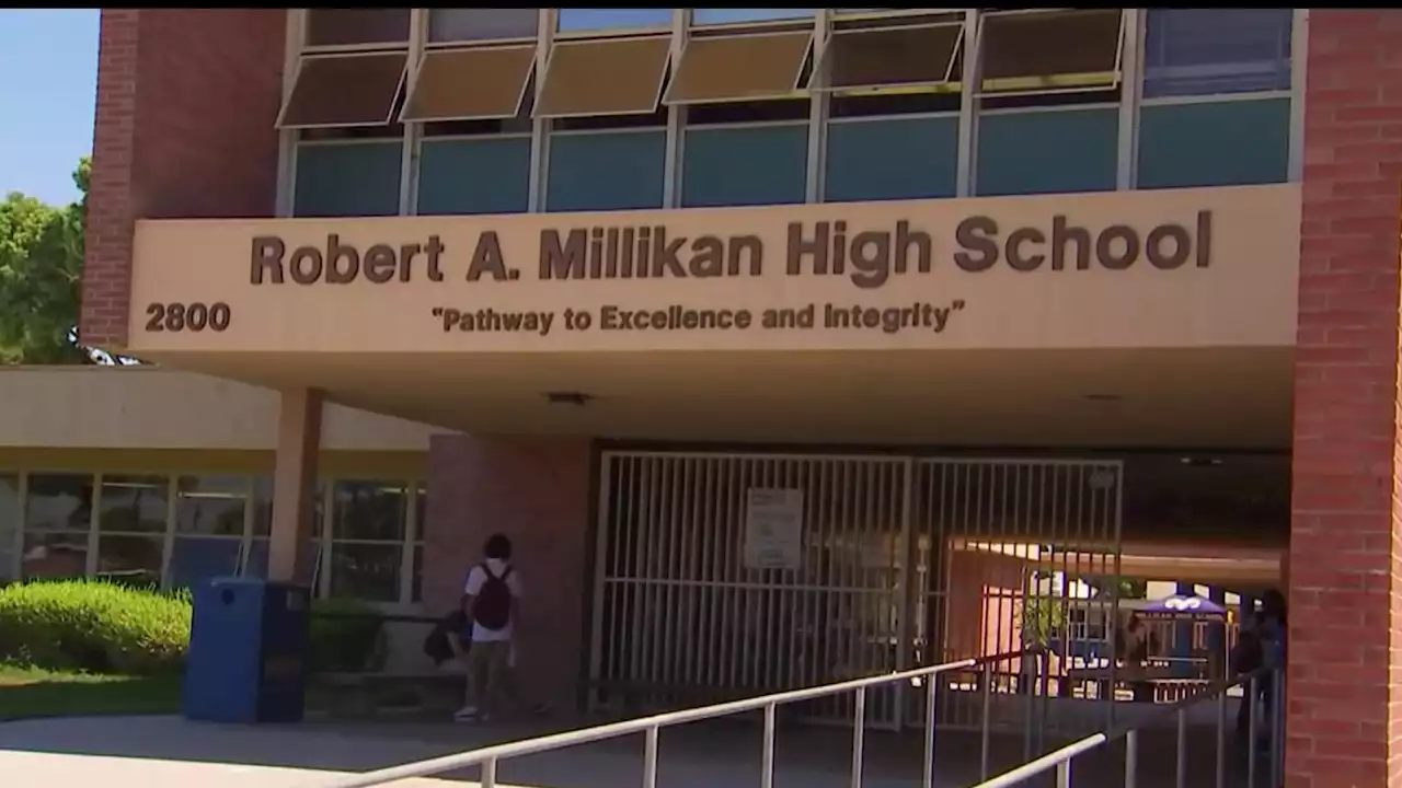 Long Beach students sweat it out in first day back to school