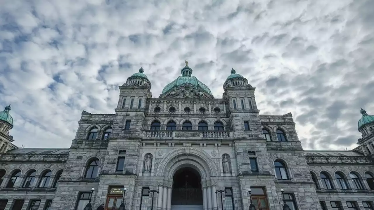 B.C. sunshine list shows big swing in government communications spending