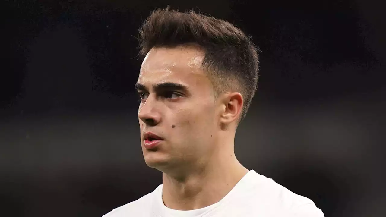 Sergio Reguilon: Manchester United close to agreeing loan deal to sign Tottenham defender