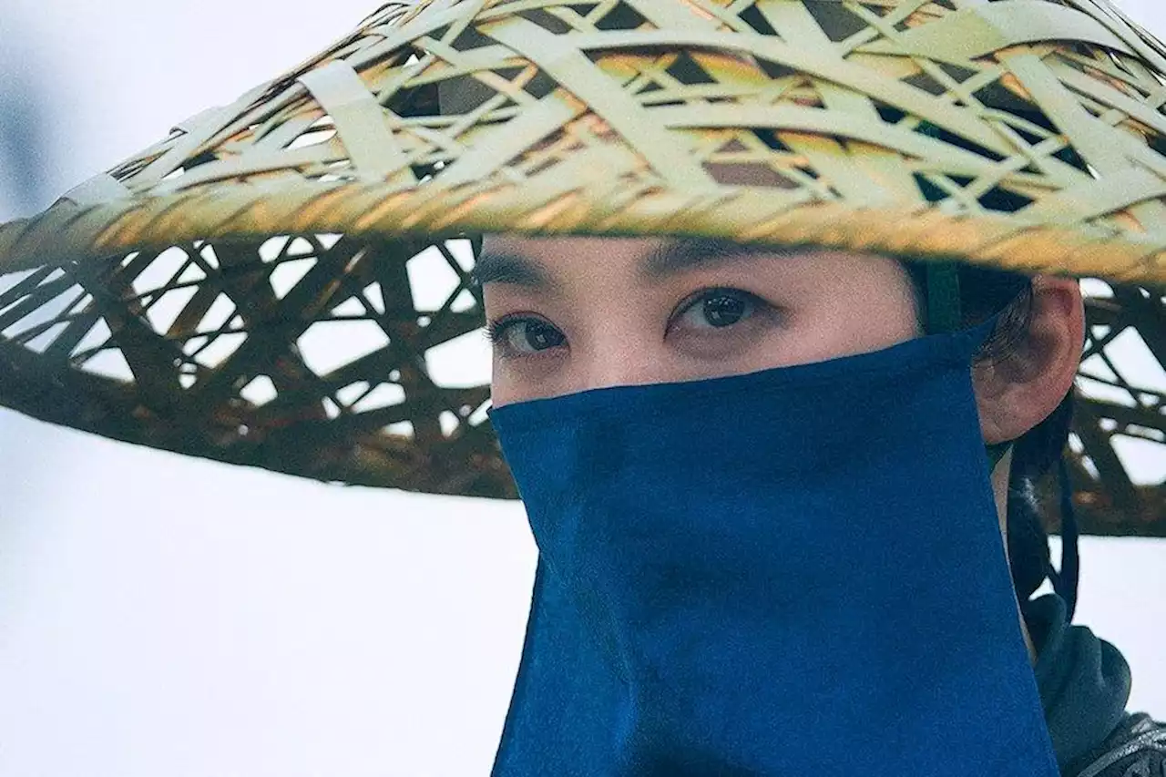 Lee Chung Ah Transforms Into A Mysterious Masked Woman In “My Dearest”