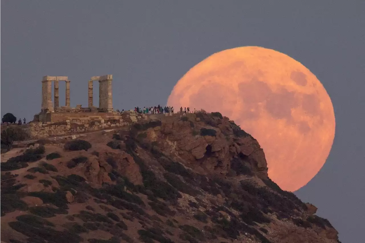 Superlua azul: confira fotos do fenômeno ao redor do mundo