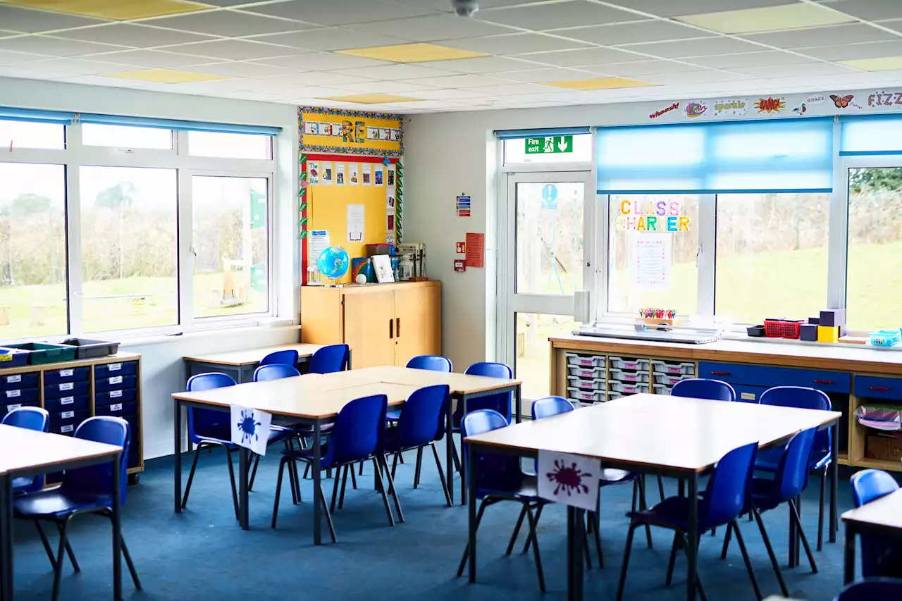 Pupils at over 100 schools in England may be told to stay at home over building safety fears