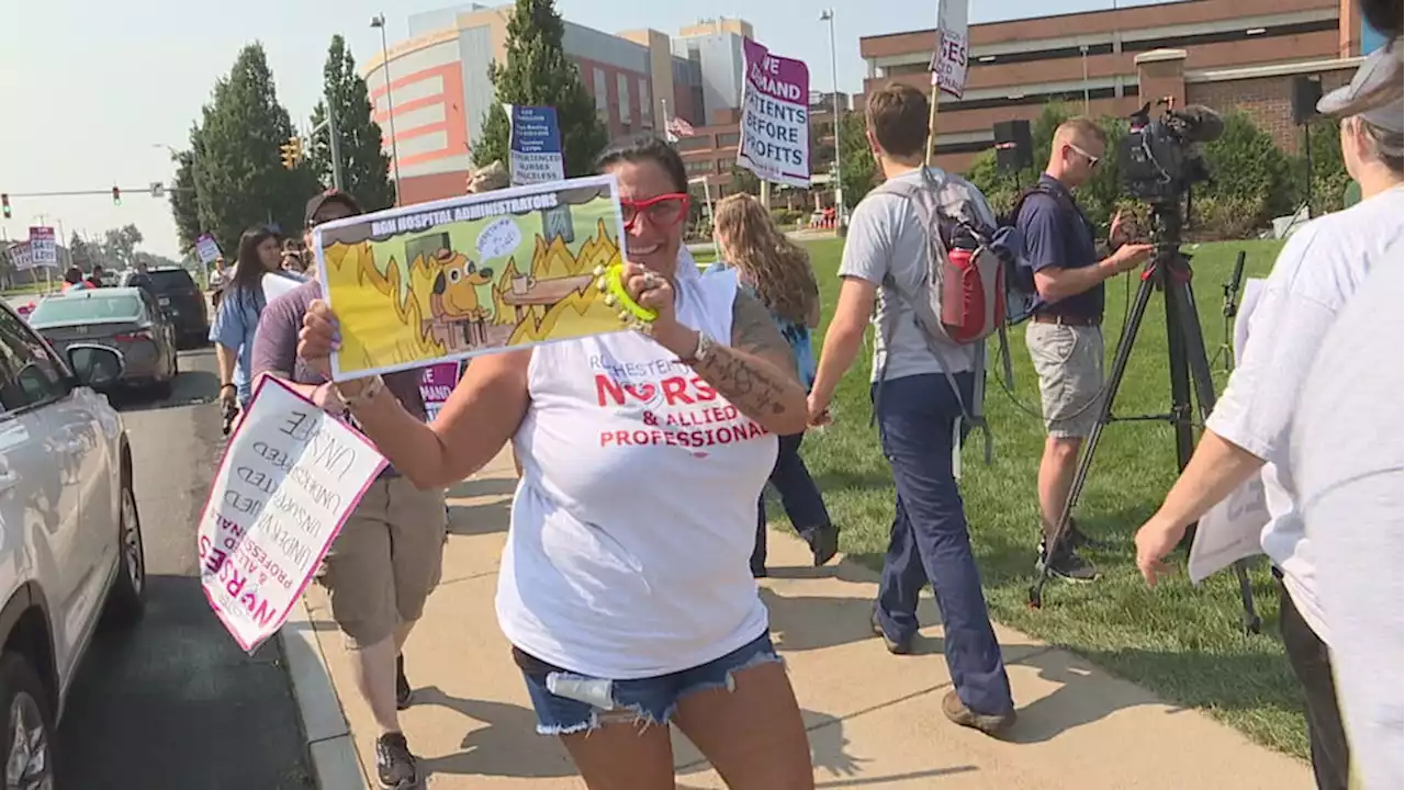 Striking Rochester General Hospital nurses get strong show of support