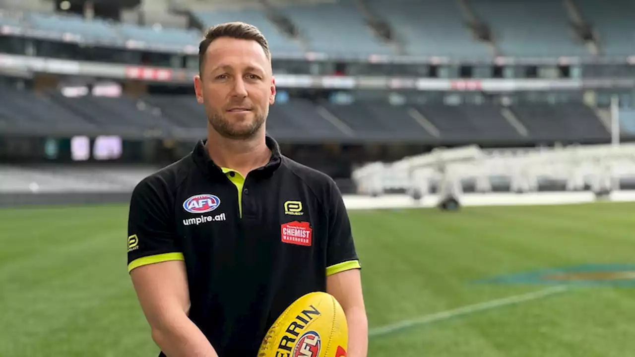 Tonight, ace umpire Brett Rosebury will make AFL history