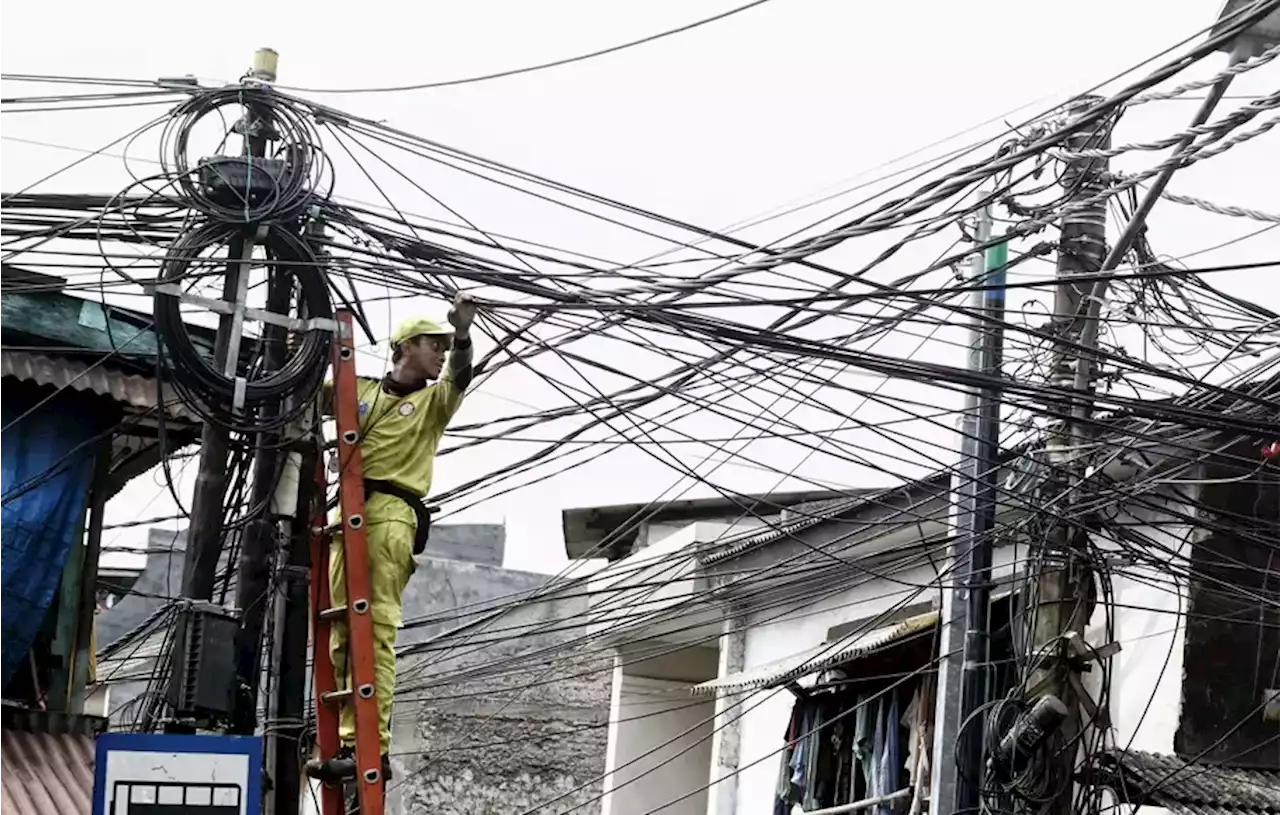 Driver Ojol Tewas Terjerat Kabel Menjuntai di Palmerah Jakbar