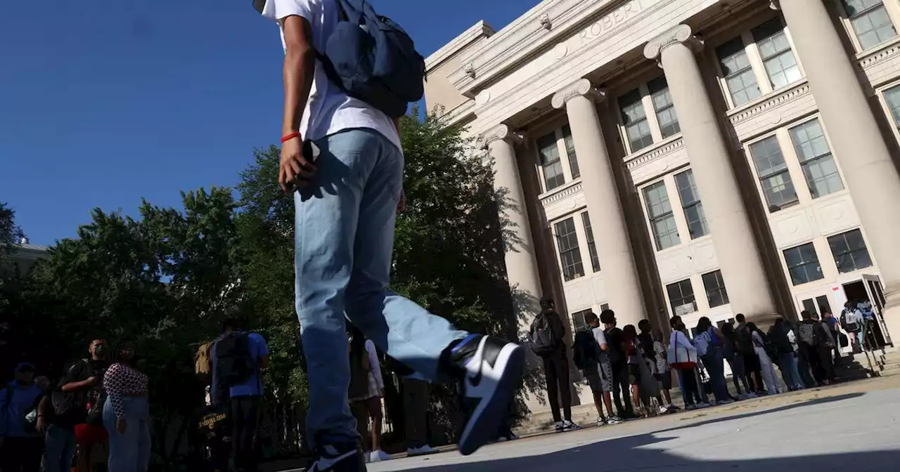 Pritzker signs bill seeking to better address student trauma