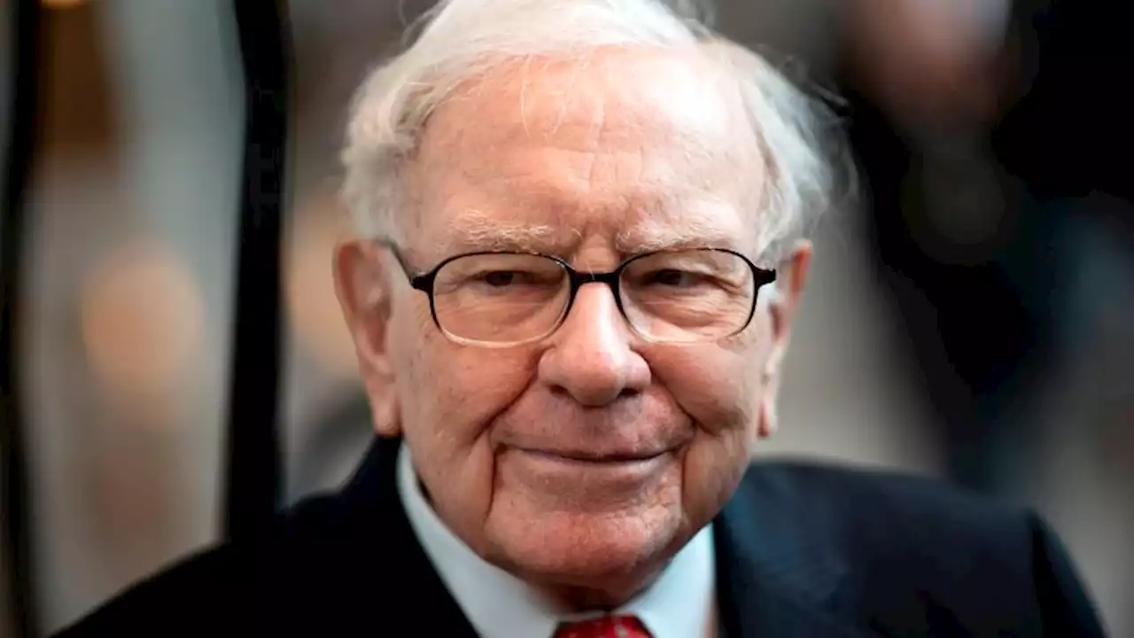 Warren Buffett isn't worried about Fitch's downgrade | CNN Business