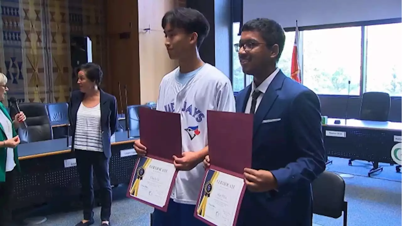 Two Toronto teens score perfect school marks