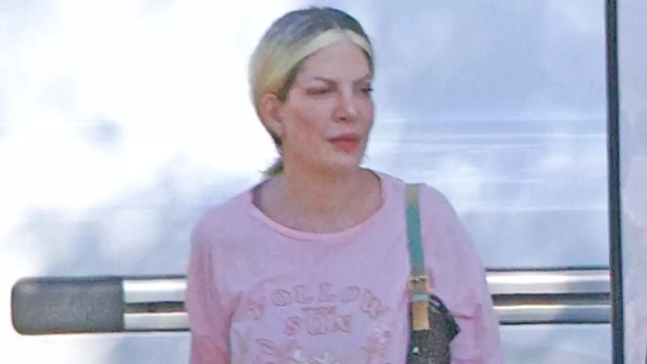 Tori Spelling Staying in RV With Her Kids Amid Money Struggles: Pics