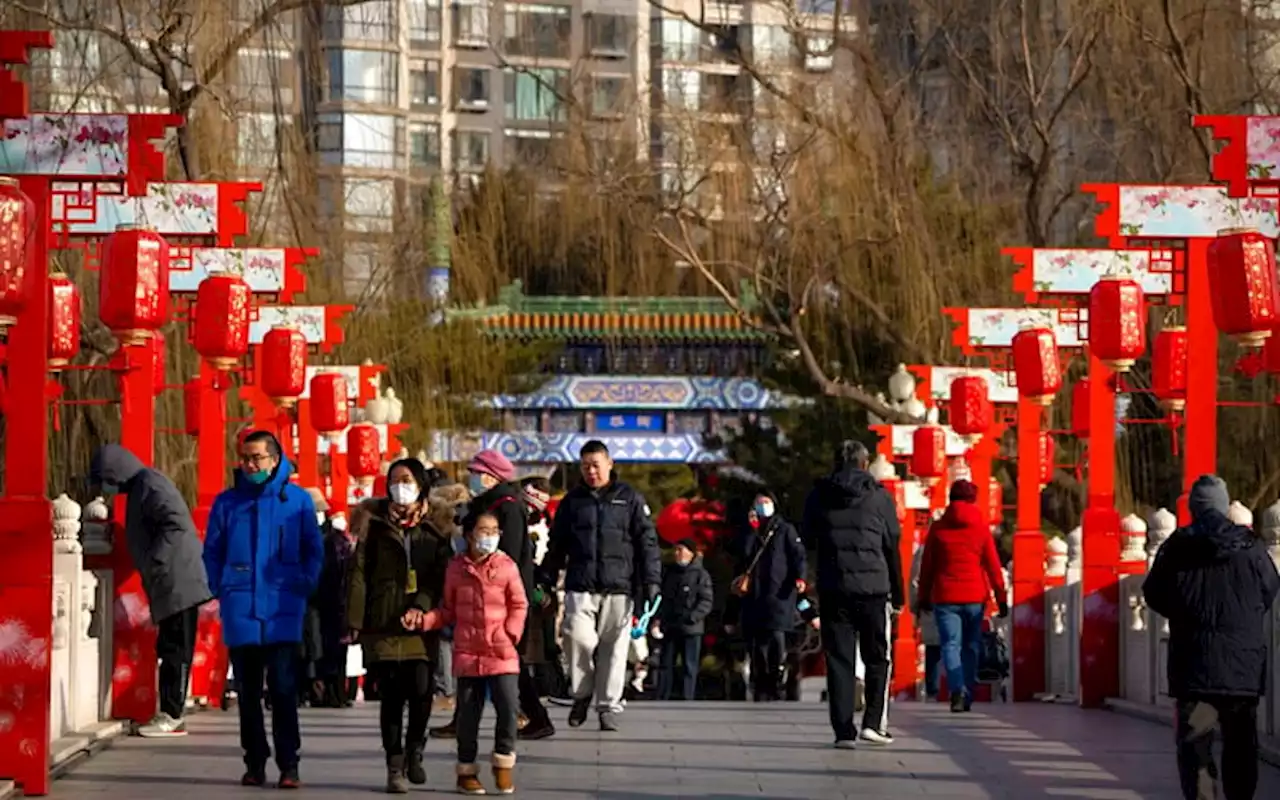 China eases visa, urban residency rules to boost economy