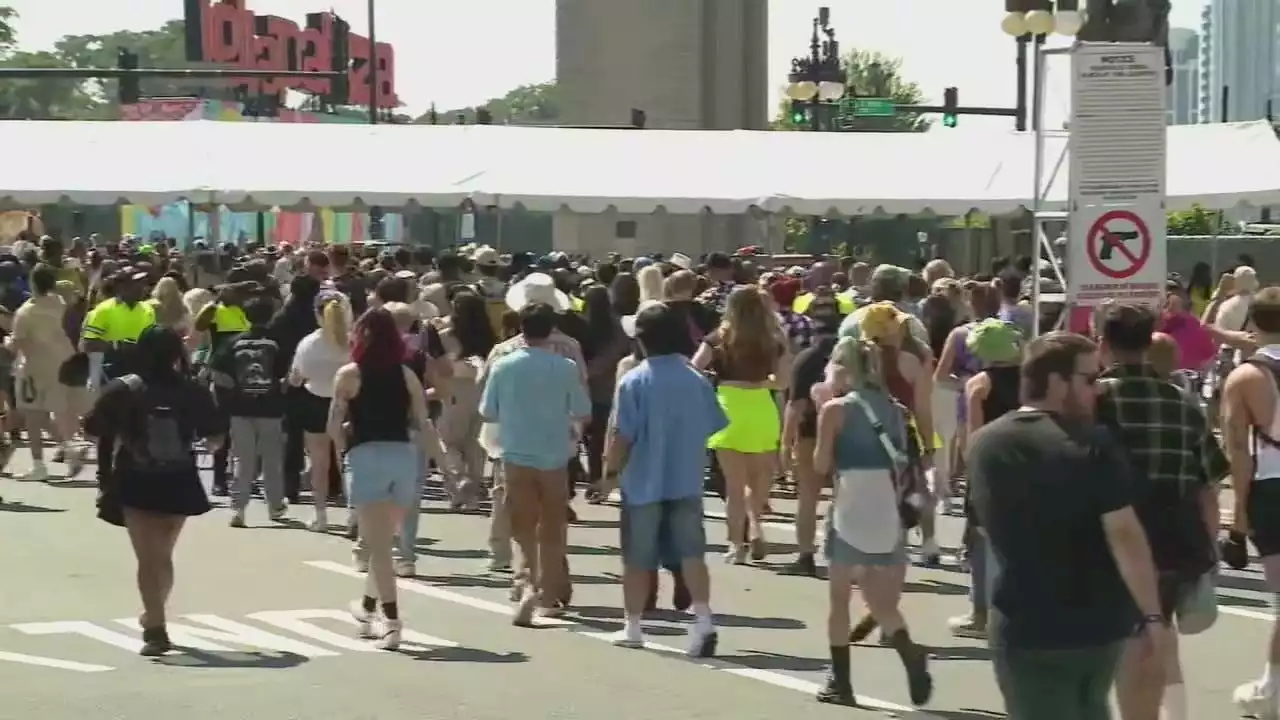 Crowds descend upon Chicago as Lollapalooza kicks off in Grant Park