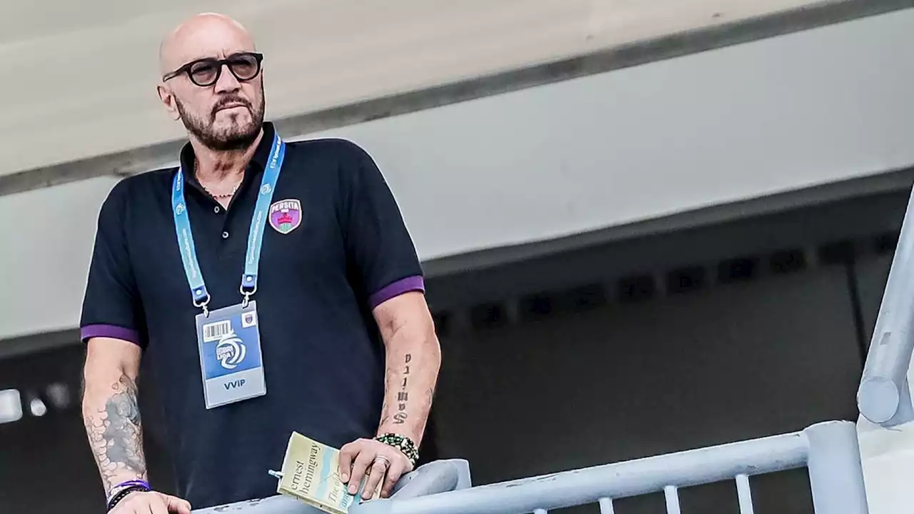 Walter Zenga Marah Sepakbola Indonesia Dianggap Dunia Ketiga | Goal.com Indonesia