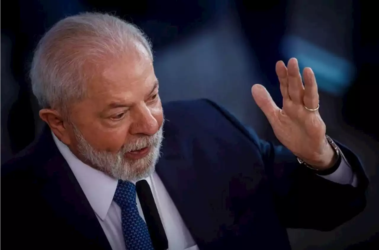 Lula diz que 'podem continuar sonhando' com a exploração de petróleo na Foz do Amazonas, pois estudo do Ibama não é definitivo