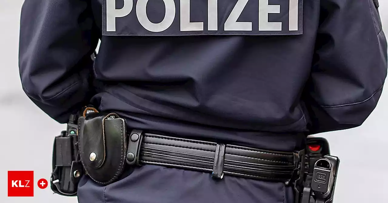 Prozess in Graz: Nackter Mann richtete Pistole auf Polizisten