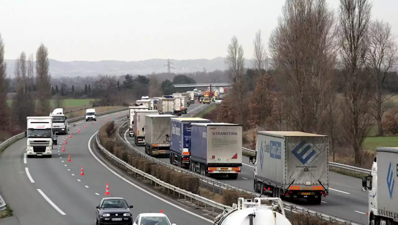 Accident : un poids lourd a percuté un piéton sur l'A61, au sud-est de Toulouse