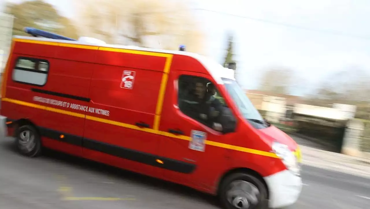 Cinq ouvriers hospitalisés en 'urgence absolue' après la chute d'une nacelle à Bordeaux