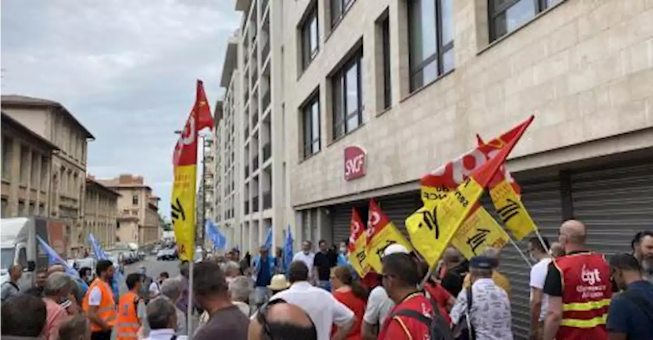 TER : 225 cheminots poussés vers la concurrence en région Paca