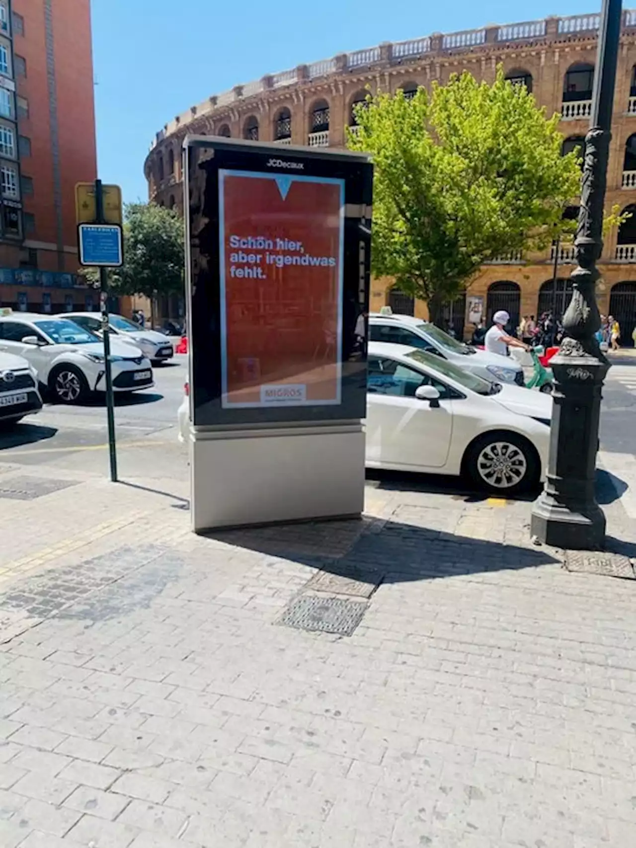 Leser staunen über Migros-Werbung in Spanien