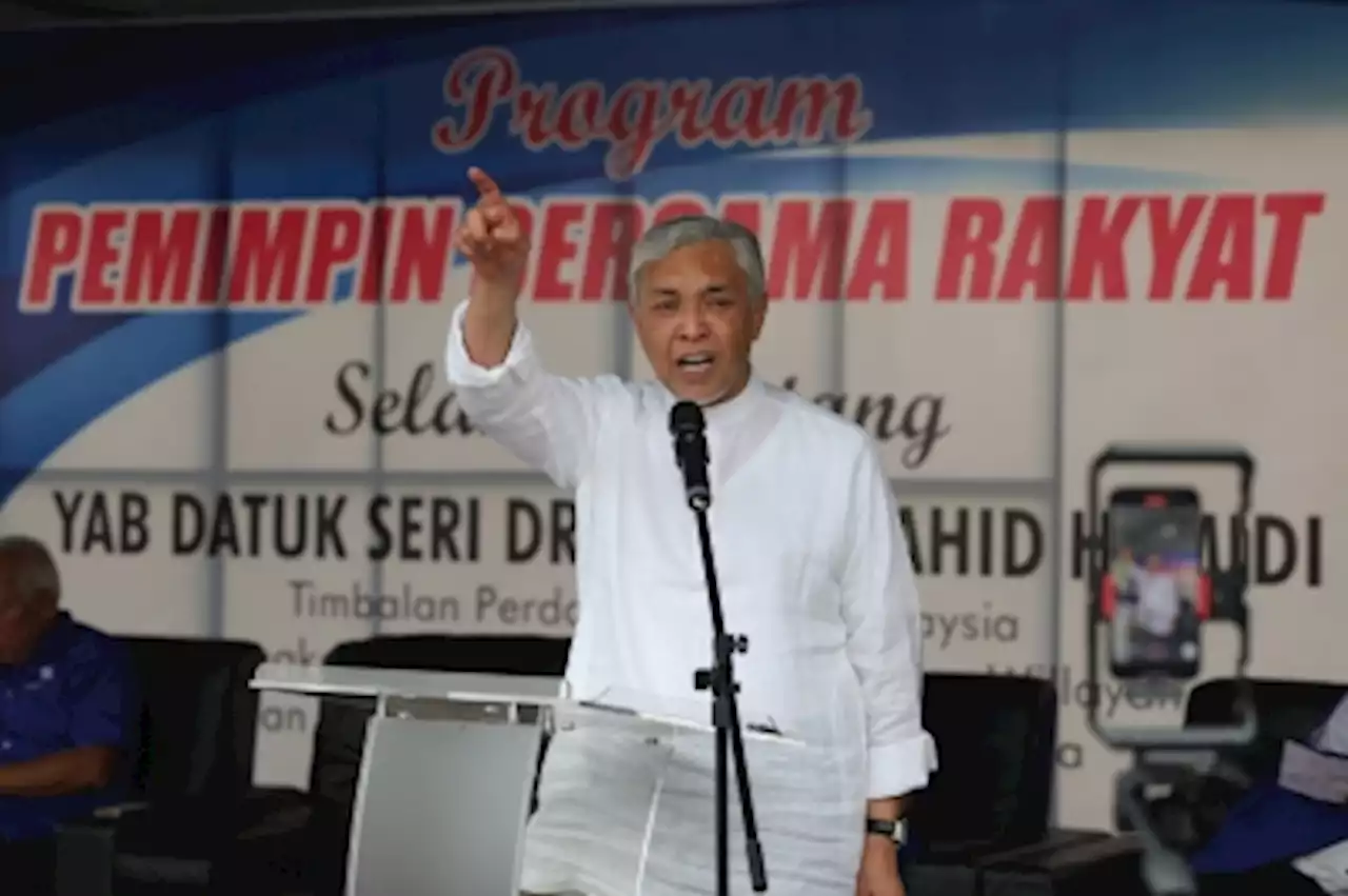 Zahid: Set up durian agro science centre in Relau, Kedah