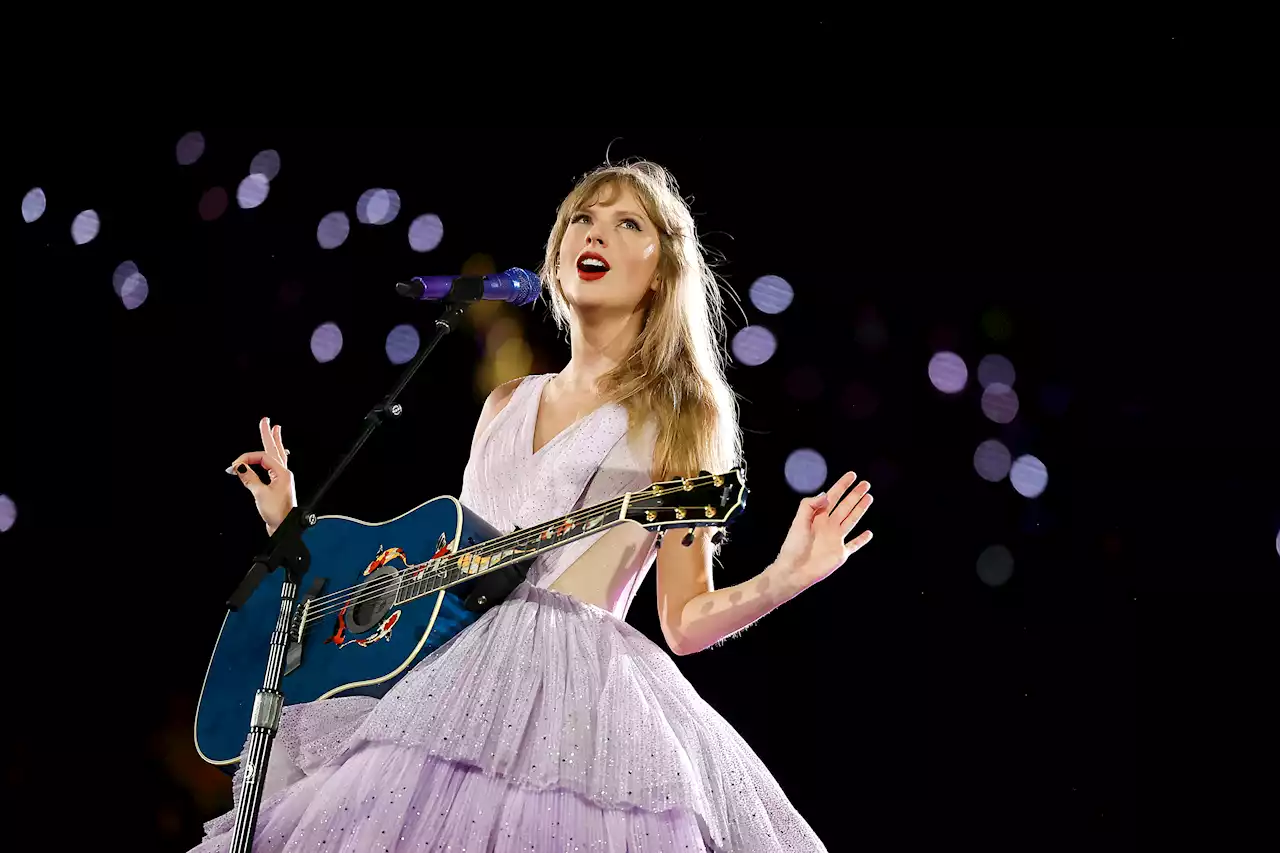 Taylor Swift Gifts Vanessa and Kobe Bryant's Daughter Bianka Her '22' Hat at LA Stop on Eras Tour