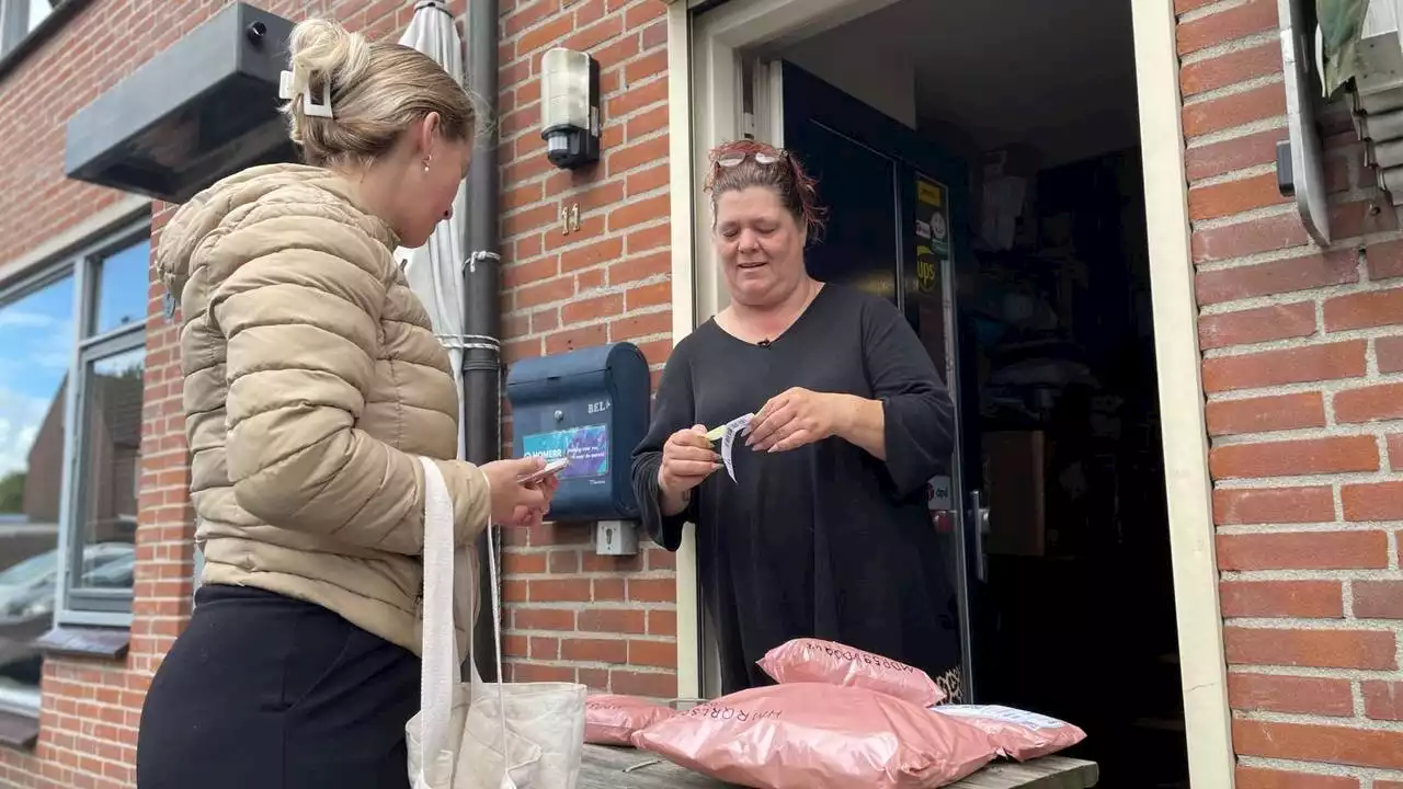 Monique heeft thuis een pakketpunt: ‘70 mensen per dag aan de deur’