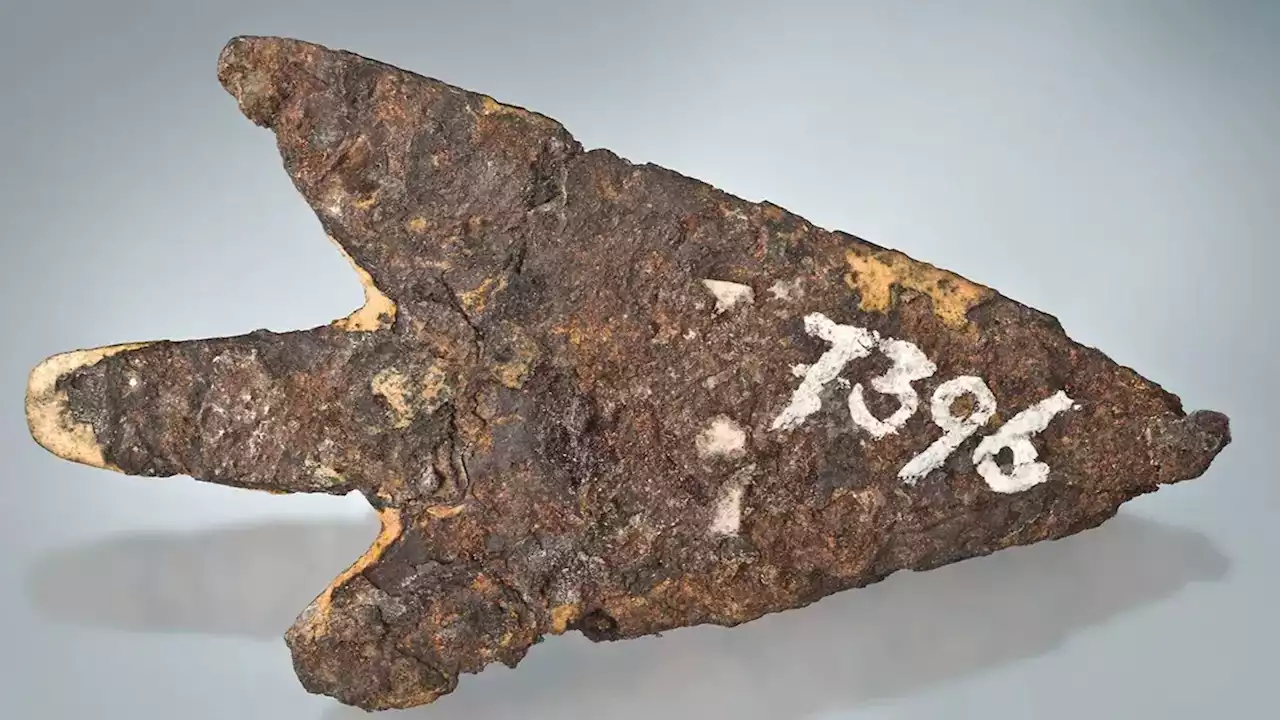 This archaic arrowhead might have been made from iron that fell from space