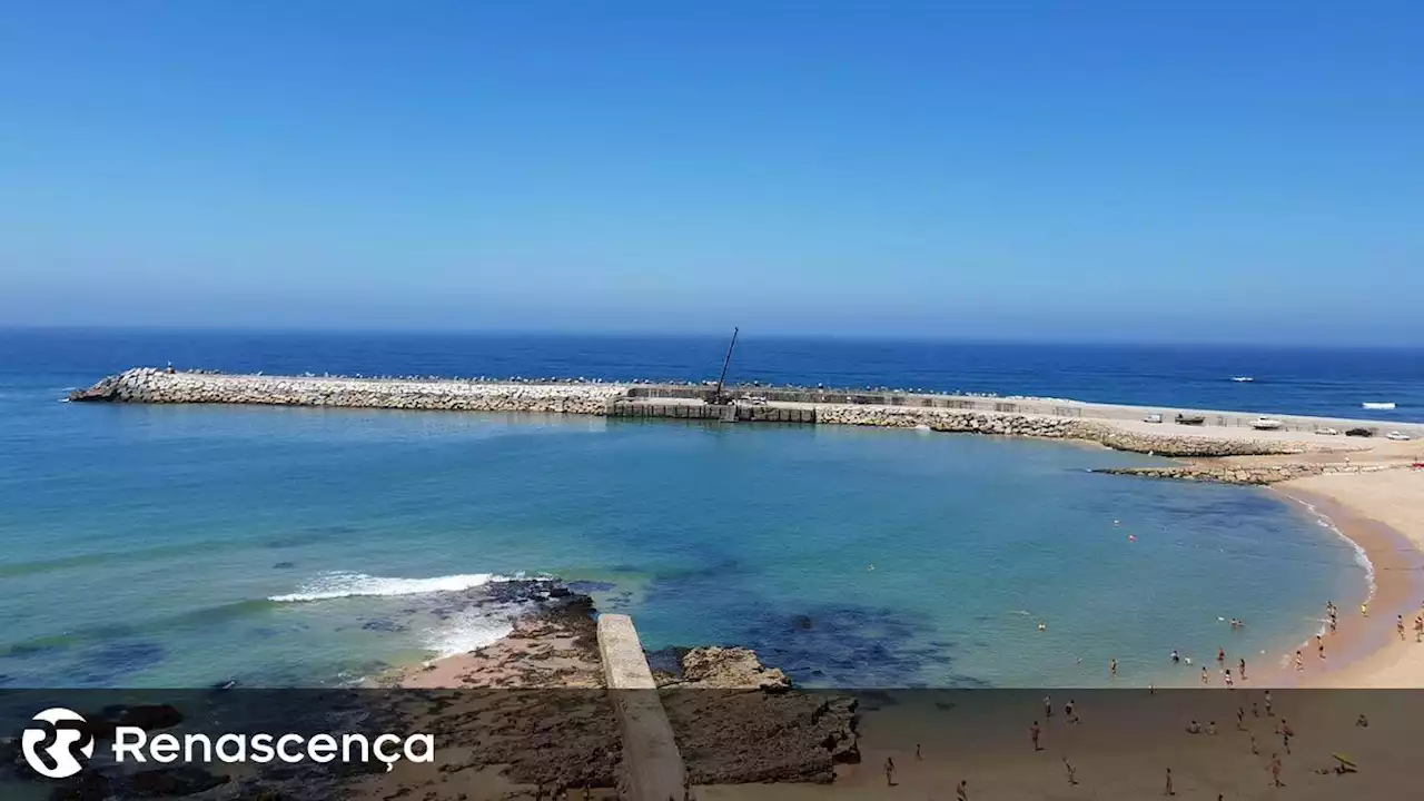 Praia dos Pescadores da Ericeira interdita a banhos - Renascença